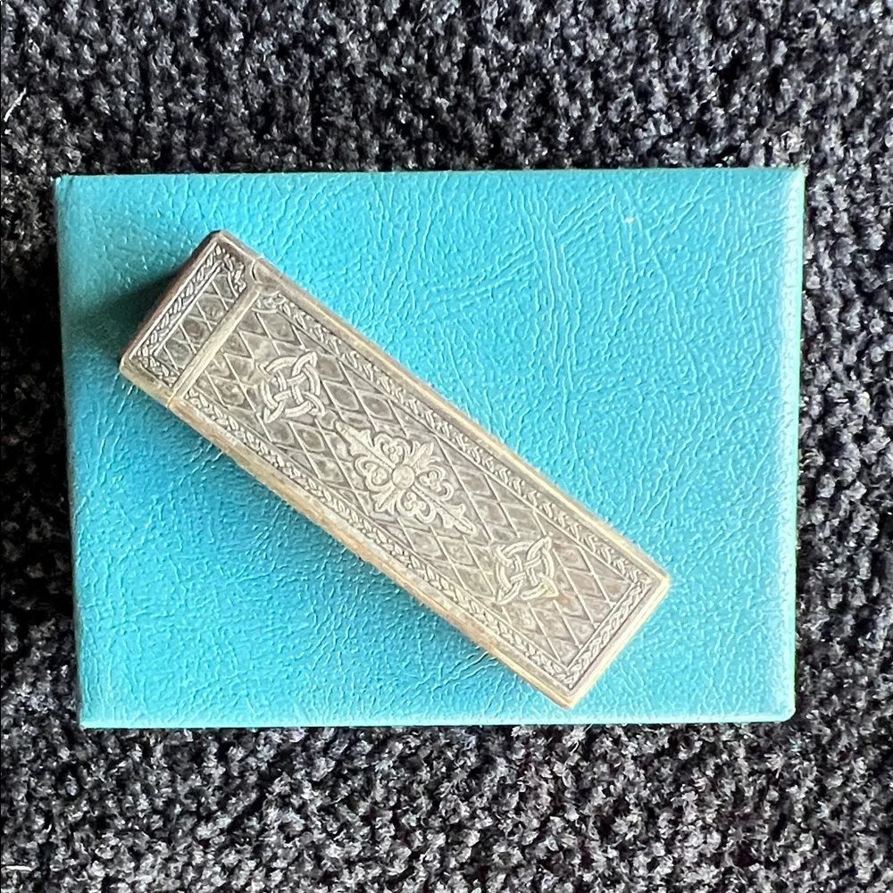 Vintage Intricate Silver Lighter - Picture 4 of 5